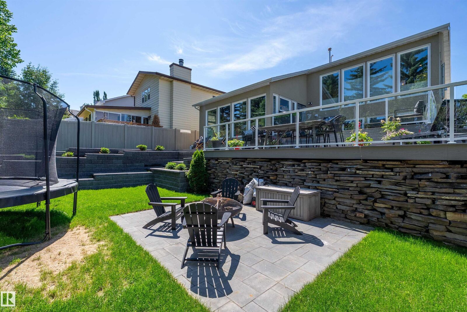 Property Photo:  4 Wentworth Crescent  AB T8N 3G8 