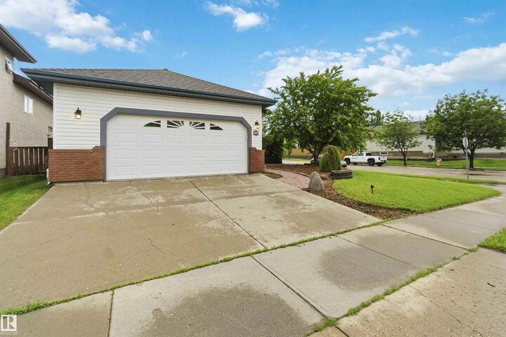 Property Photo: 29 Rue Bouchard AB T4X 1R5
