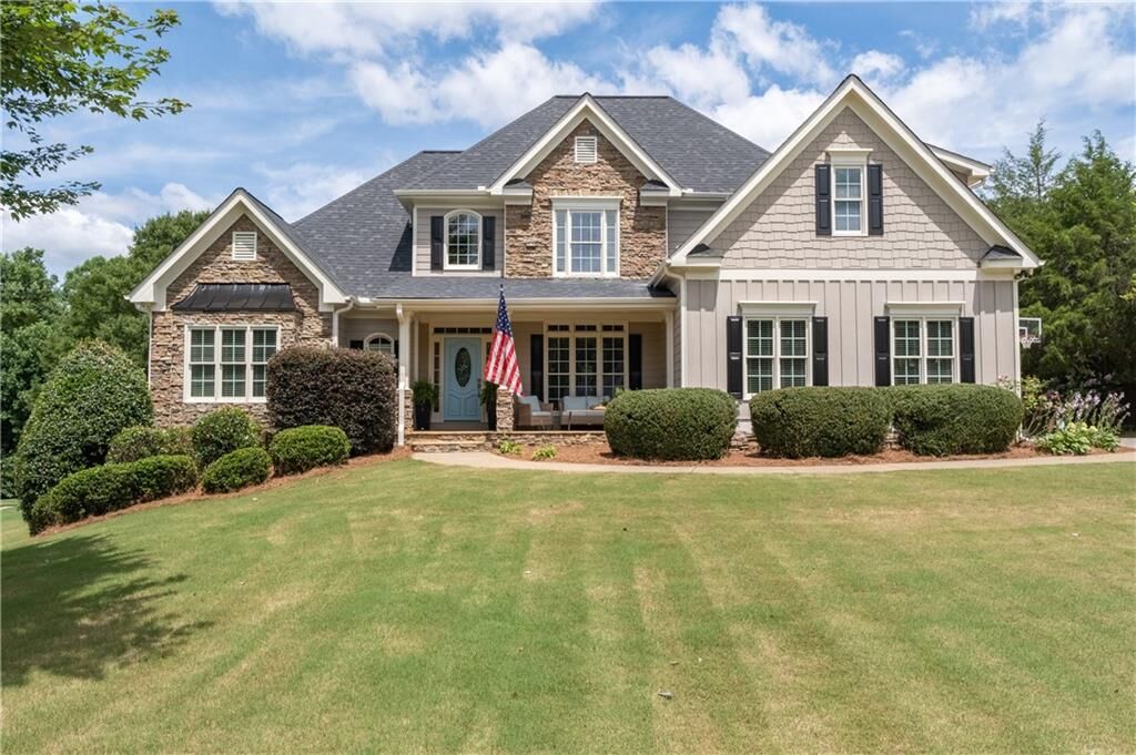 Property Photo:  116 Royal Oaks Drive  GA 30115 
