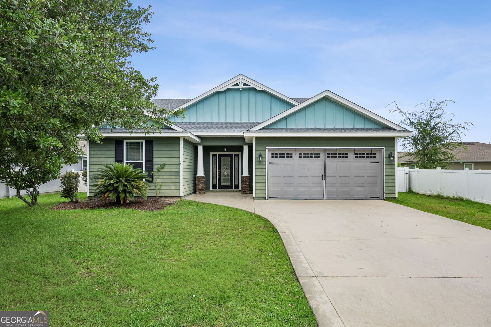 Property Photo:  203 Waters Edge Drive  GA 31548 
