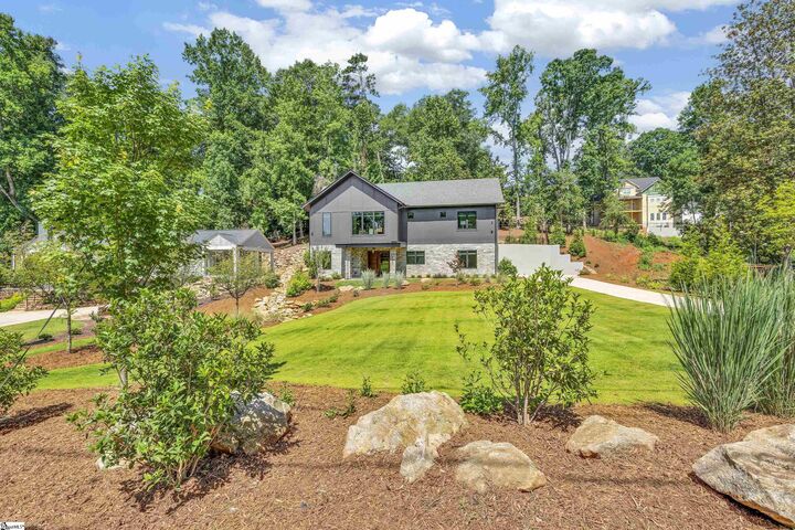 Property Photo:  725 Bennett Street  SC 29609 
