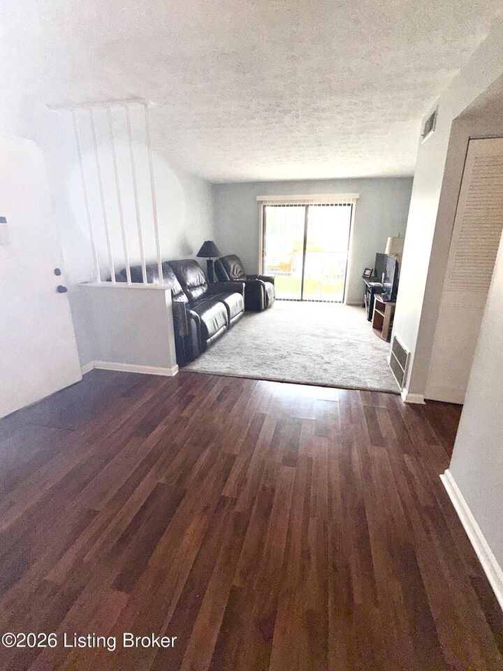 Property Photo:  7074 Wildwood Cir 164  KY 40291 