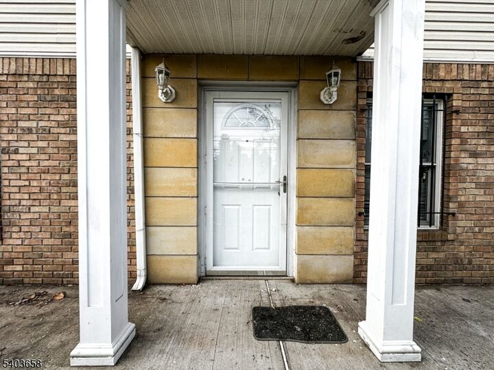 Property Photo:  171 Clifford 1  NJ 07105 