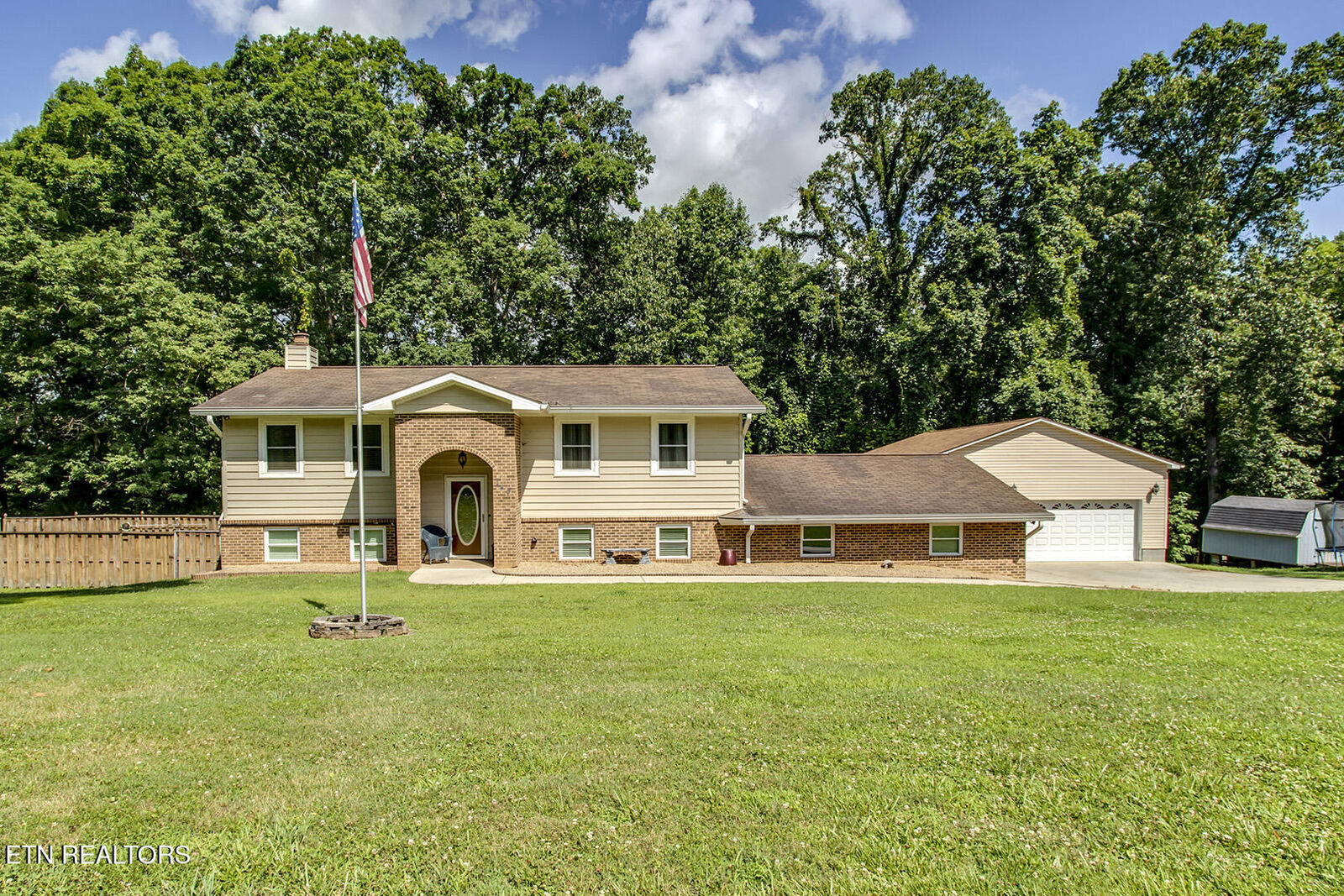 Property Photo:  145 Van Stowe Rd  TN 37748 
