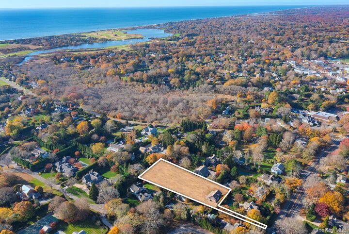 Property Photo:  88 Pantigo Road  NY 11937 