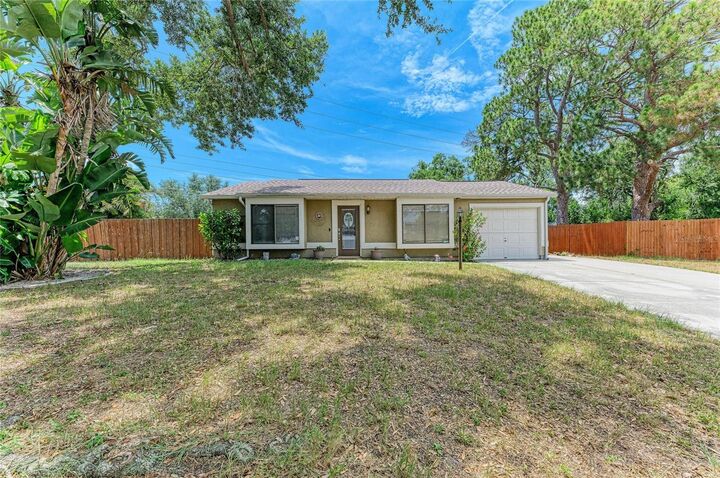 Property Photo:  2226 Lockwood Meadows Drive  FL 34234 