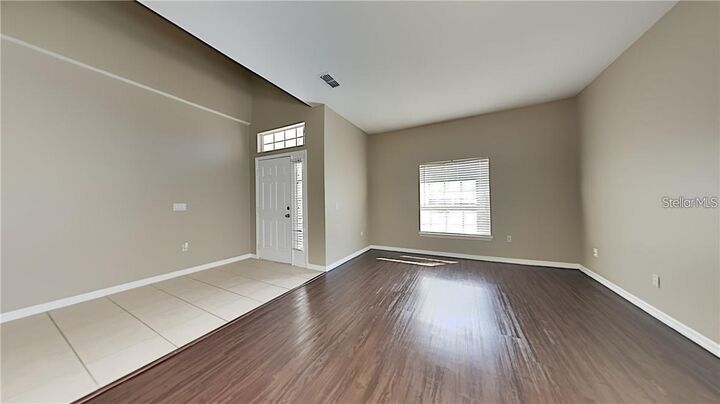 Property Photo:  876 Hacienda Circle  FL 34741 