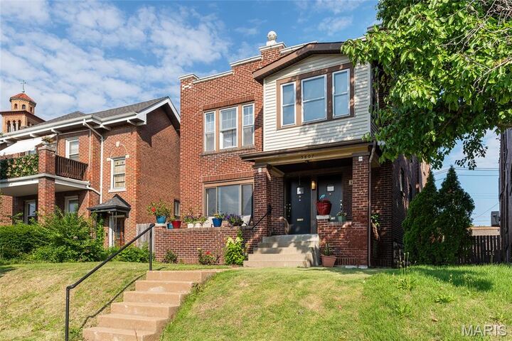 Property Photo: 5807 S Kingshighway Boulevard MO 63109