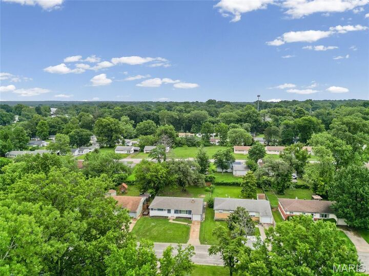 Property Photo:  5530 Horizon Drive  MO 63121 