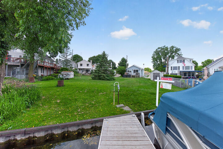 Property Photo: 298 Ackerson Lake Drive MI 49201