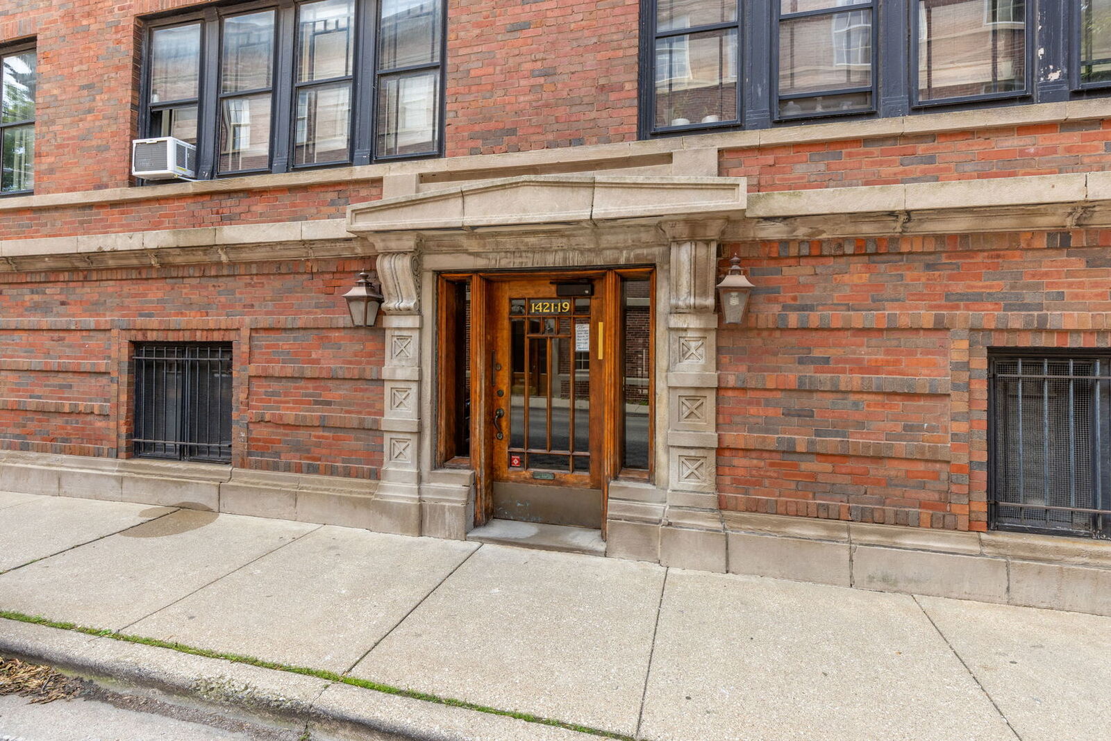 Property Photo: 1419 E 58th Street 3W IL 60637
