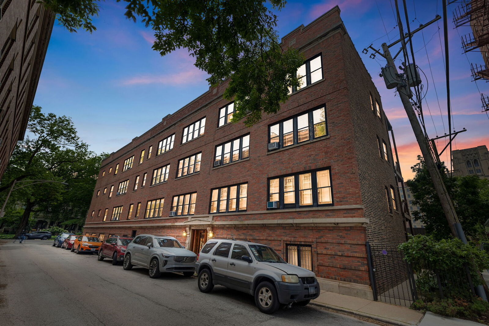 Property Photo:  1419 E 58th Street 3W  IL 60637 