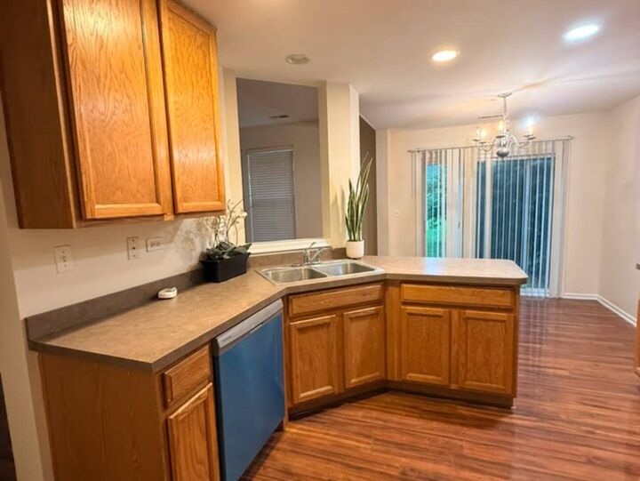Property Photo:  565 Conservatory Lane  IL 60502 