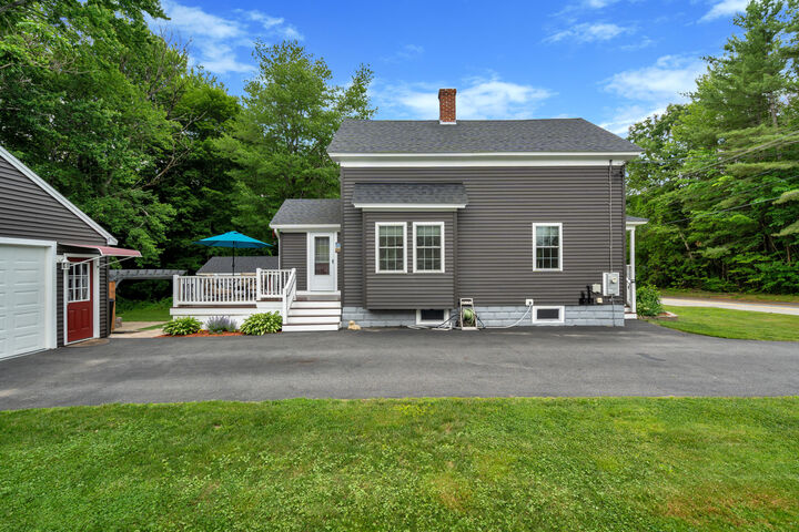 Property Photo:  109 Bradman Street  ME 04210 