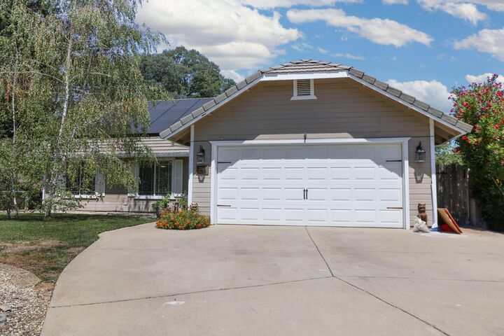 Property Photo: 2168 Quail Court CA 95252