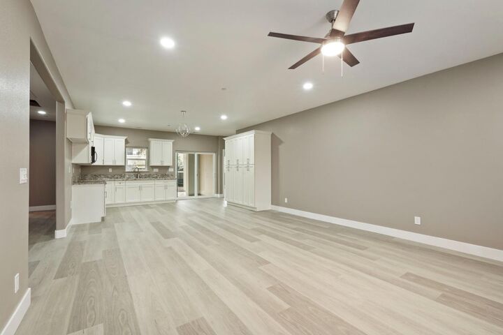 Property Photo:  9421 Carter Court  CA 95209 