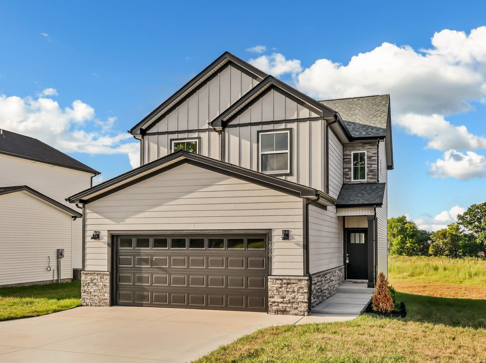 Property Photo:  2808 Brewster Dr  TN 37042 