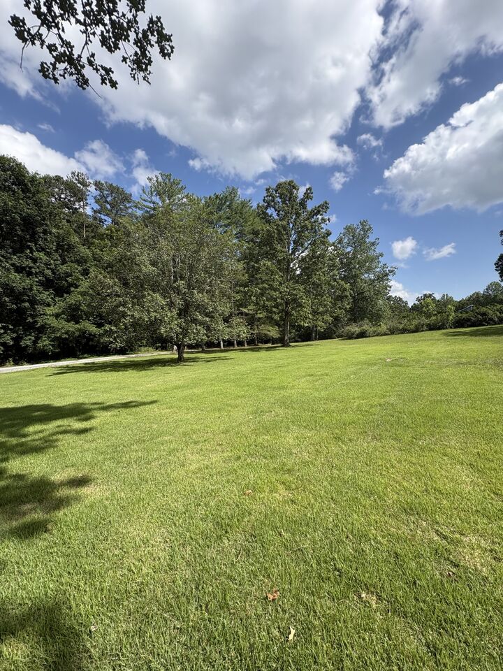 Property Photo:  127 Mary St  TN 37387 