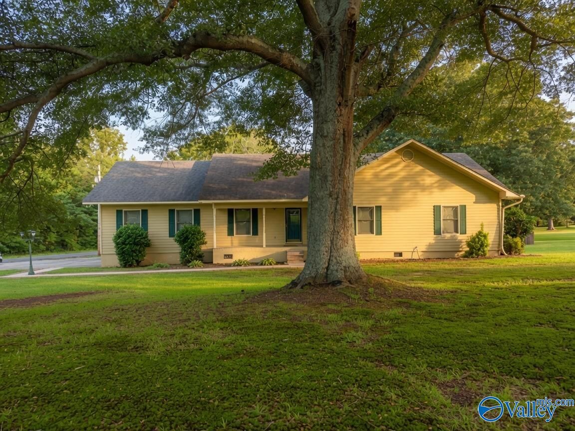 Property Photo:  34 Weatherly Avenue  AL 35950 