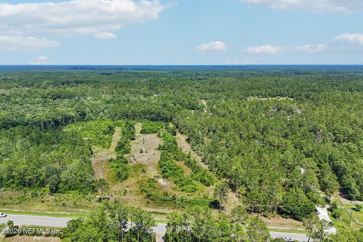 Property Photo: 6205 County Road 315 FL 32656