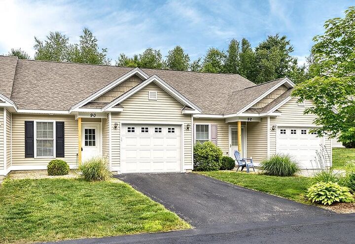 Property Photo:  28 Owens Drive  NH 03446 