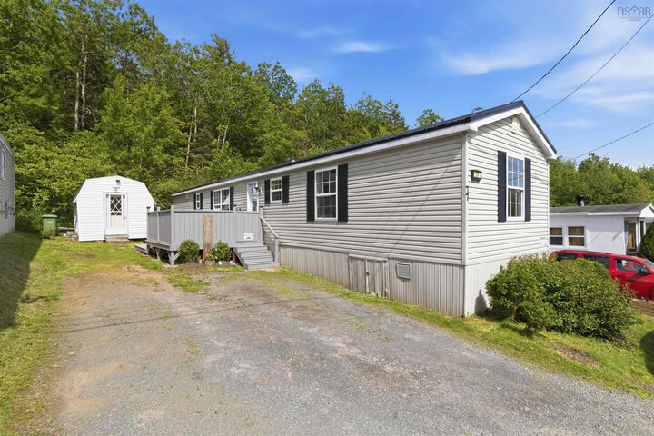 Property Photo:  77 Brook Street  NS B4C 1C1 