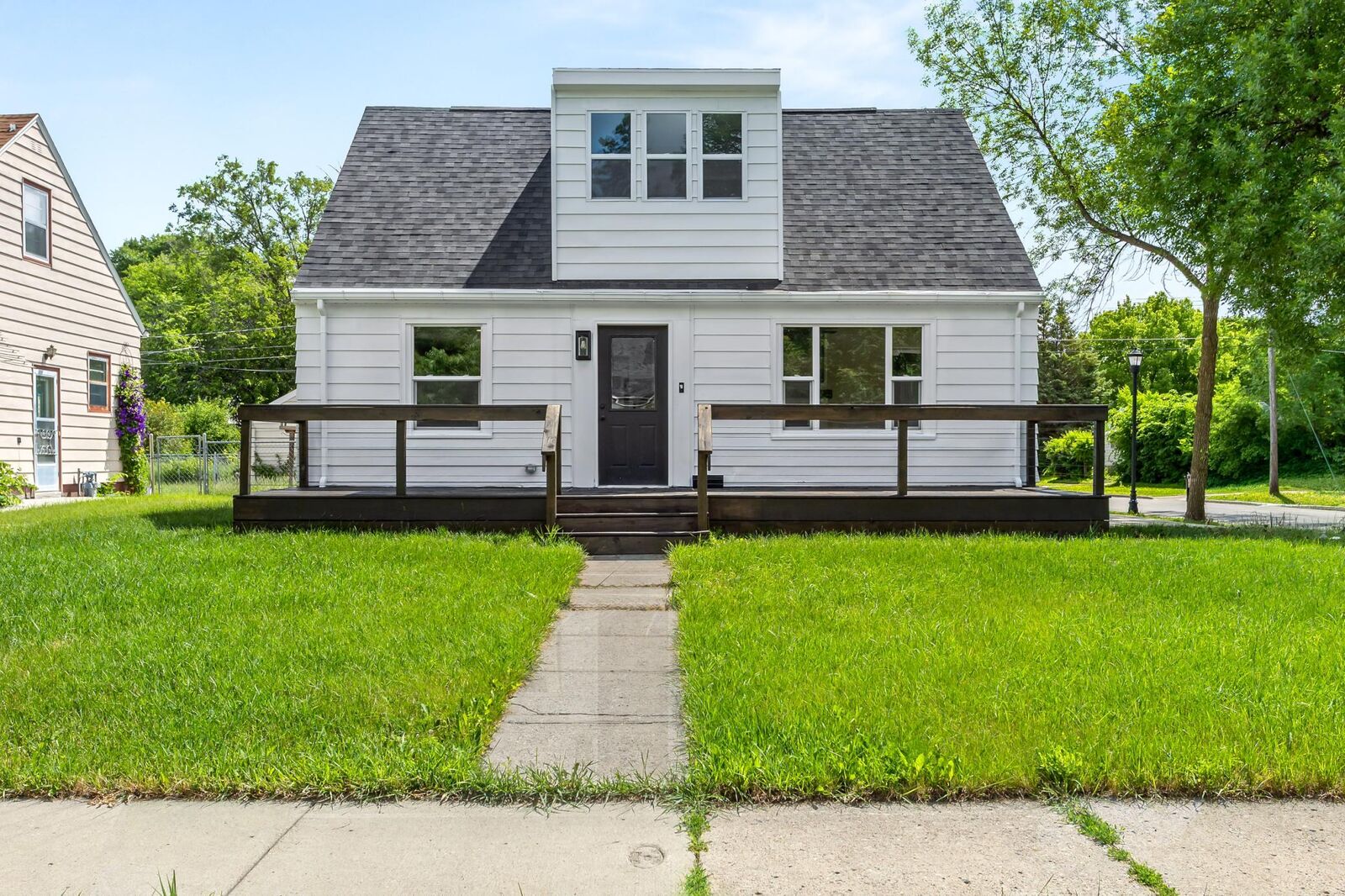 Property Photo: 1601 11th Street N ND 58102