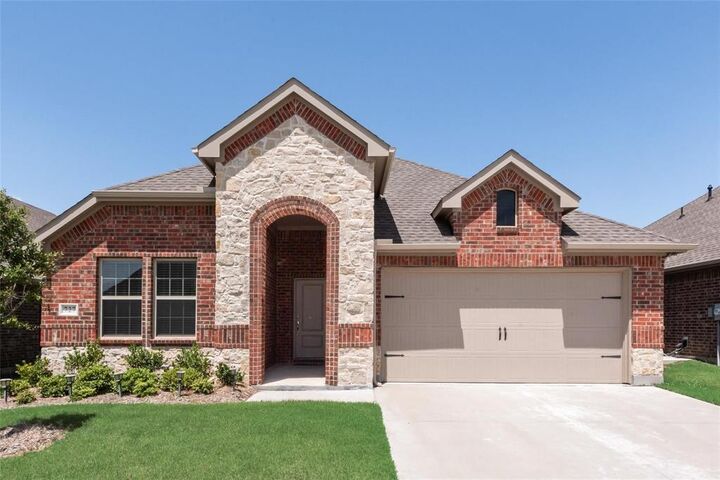 Property Photo:  727 Dove Haven Way  TX 75166 