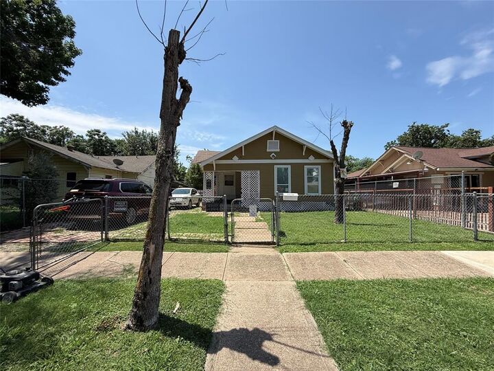 Photo de la propriété:  3010 Jerome Street  TX 75223 