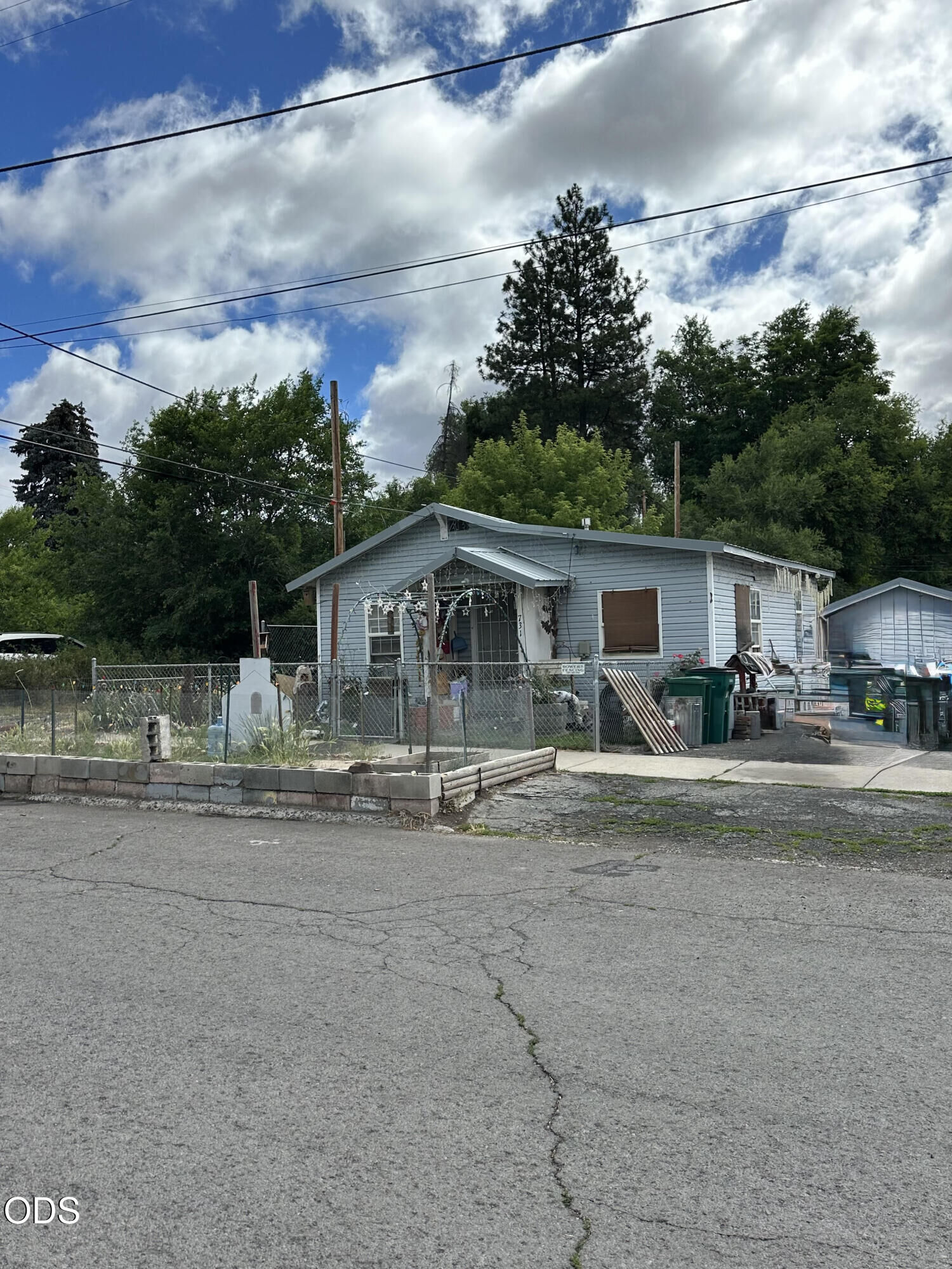Property Photo:  731 Division Street  OR 97601 
