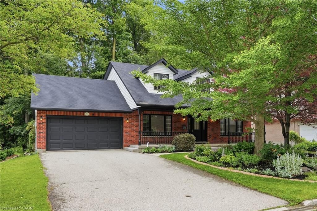 Property Photo: 292 Thorncrest Drive ON N2L 5R5