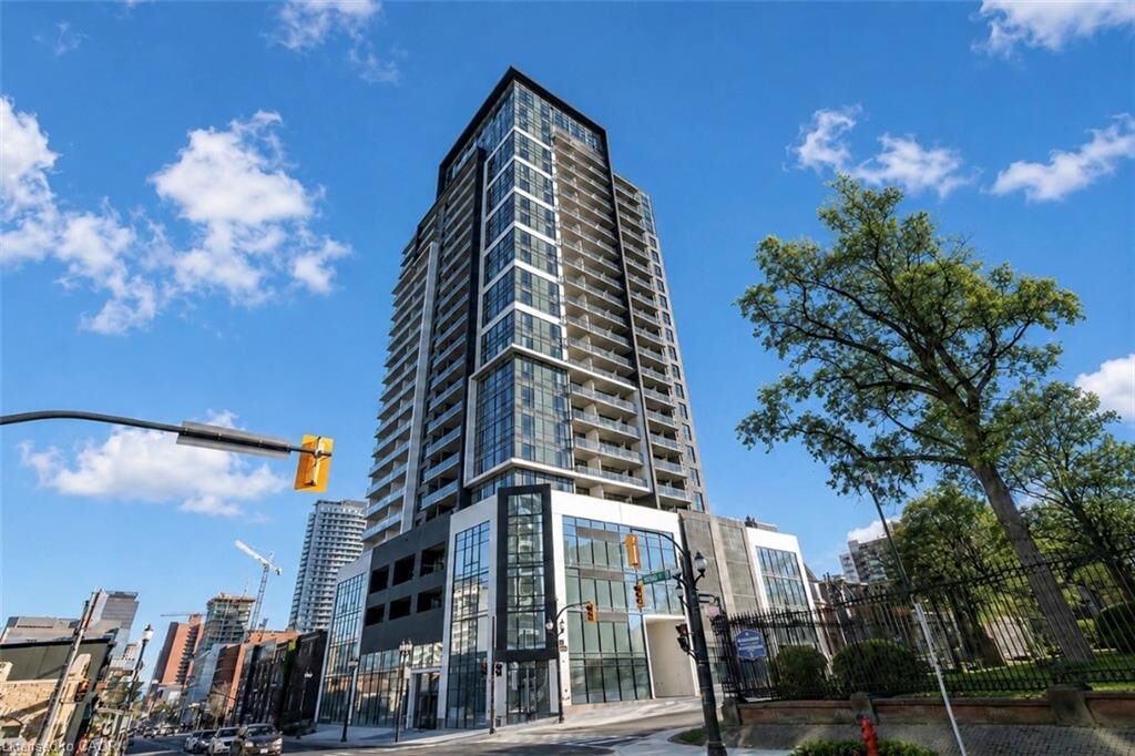 Property Photo:  15 Queen Street S 2105  ON L8P 3R6 