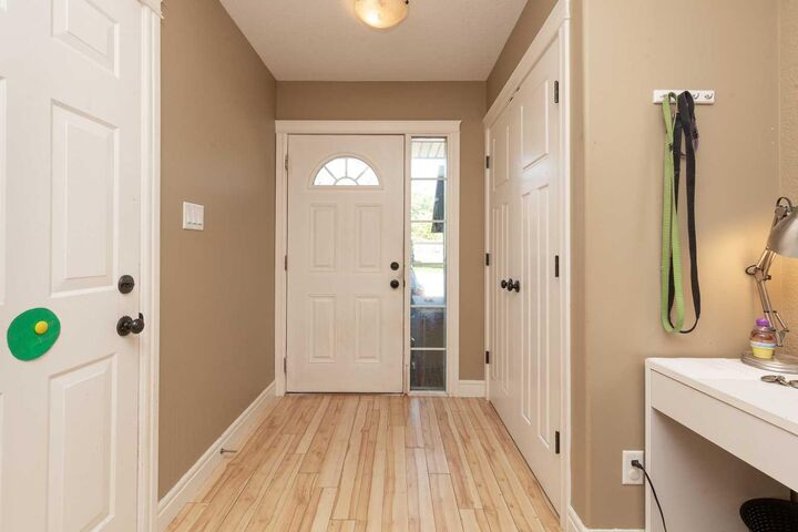 Property Photo: 879 Mt Sundance Manor W AB T1J 1X5