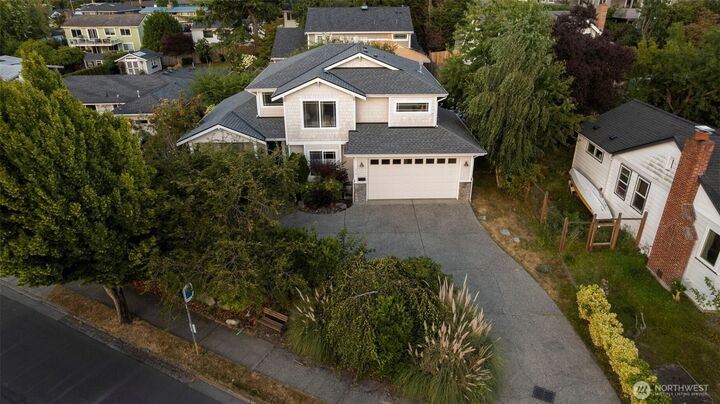 Property Photo: 510 3rd Avenue N WA 98020