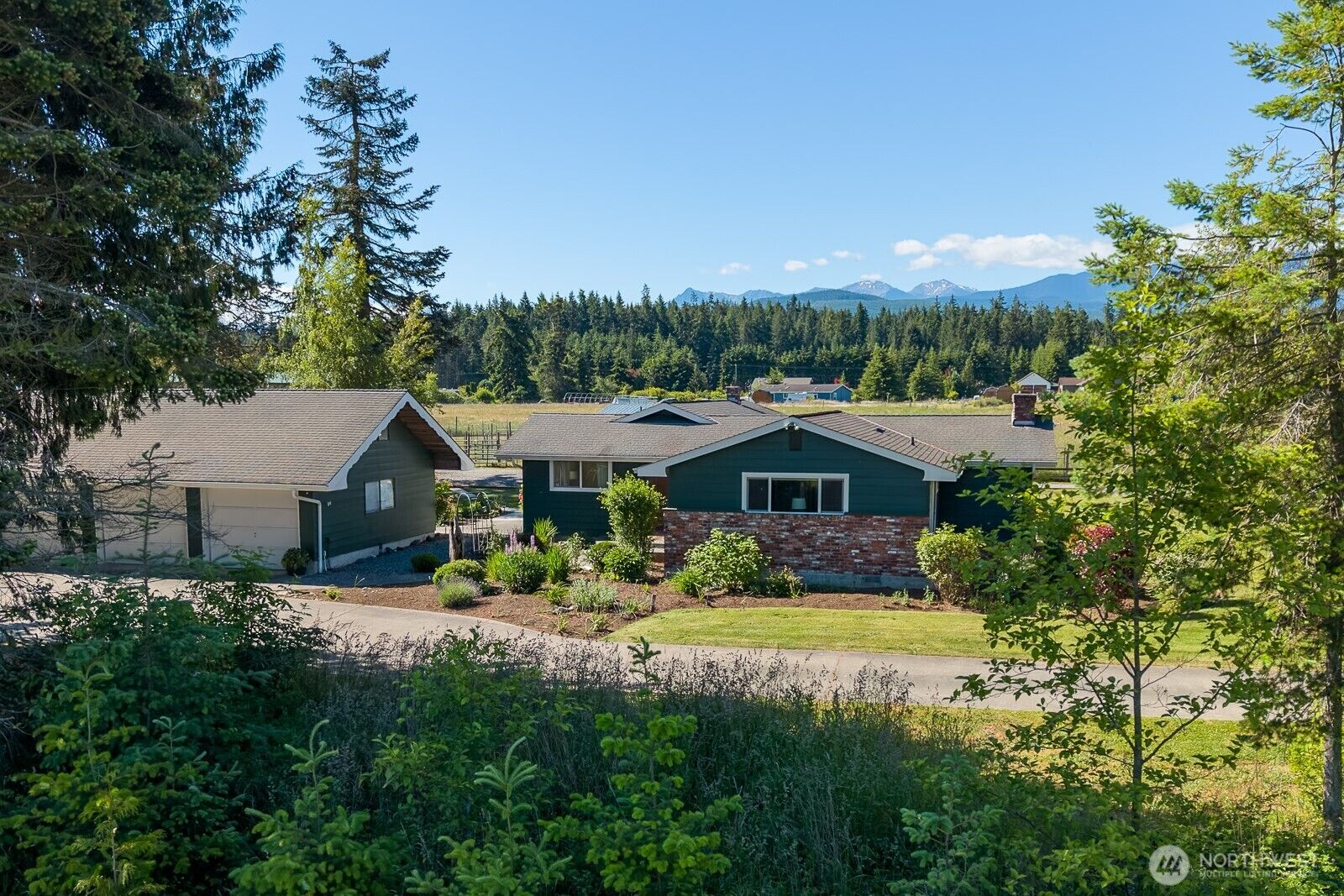 Property Photo:  214  Edmonson Drive  WA 98382 