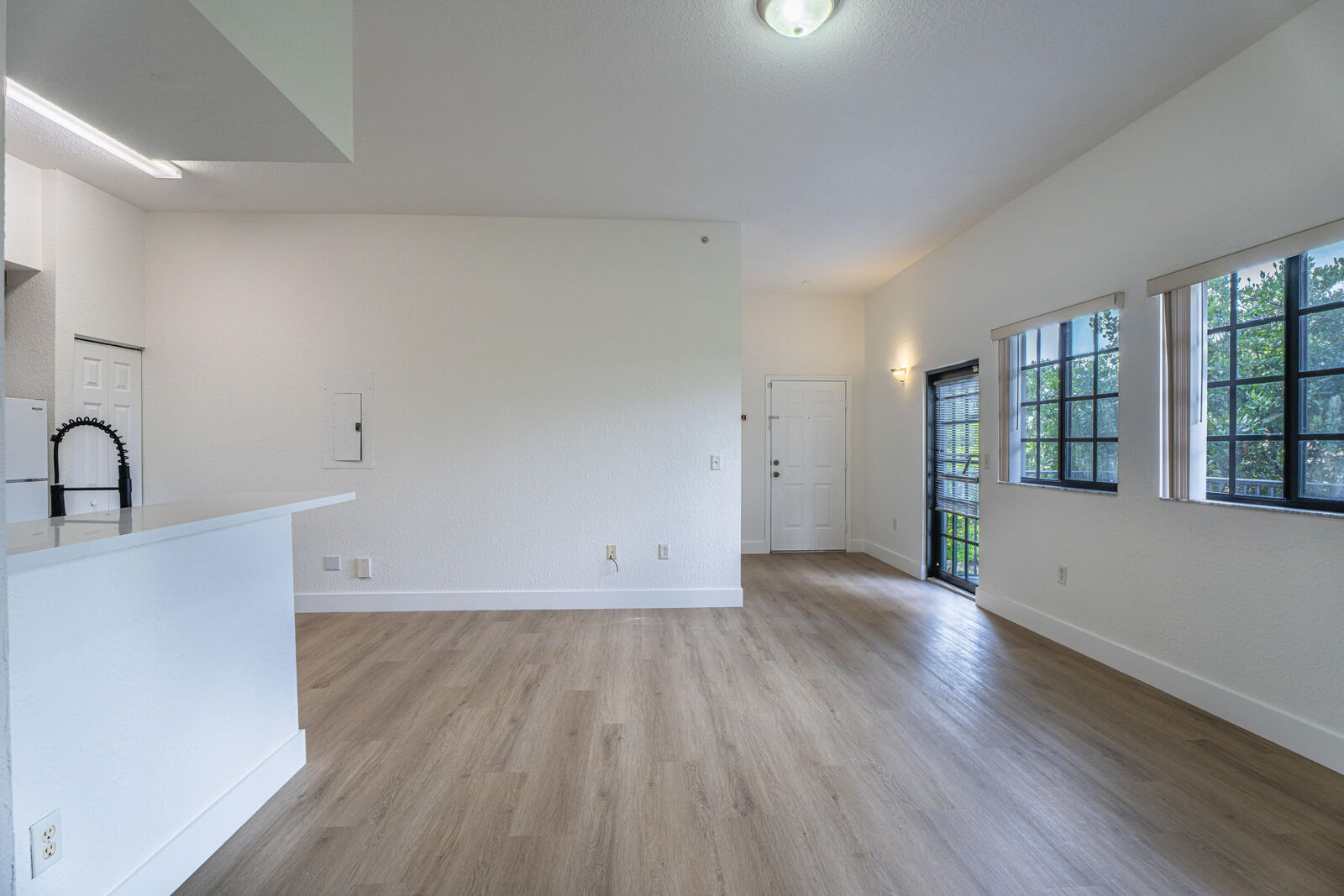 Property Photo:  2801 Riverside Drive 301-S  FL 33065 