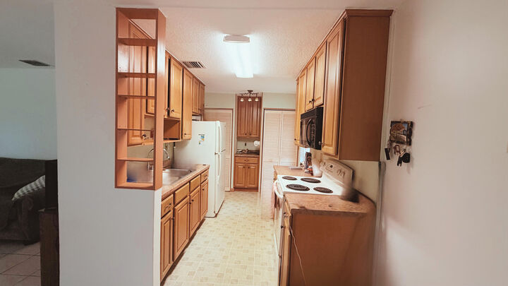 Property Photo:  2573 NW 58th Avenue  FL 33063 