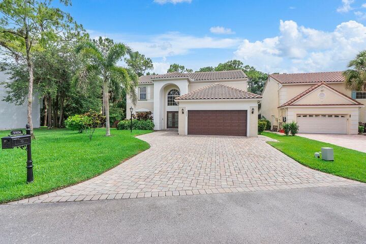 Property Photo:  3904 Sanctuary Drive  FL 33065 