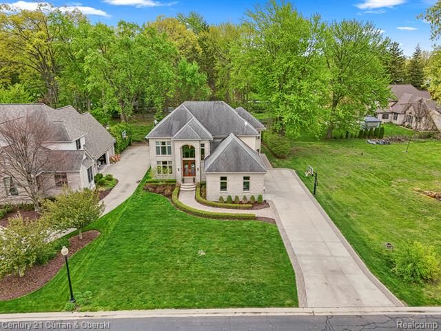 Property Photo: 9 Cabri Lane MI 48127