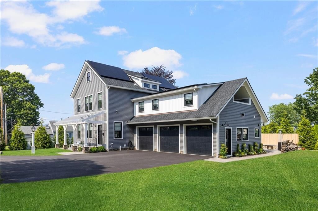 Property Photo:  3 Oak Street  RI 02842 