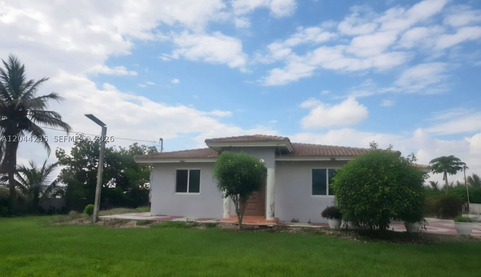 Property Photo: 19550 SW 162nd Ave FL 33187