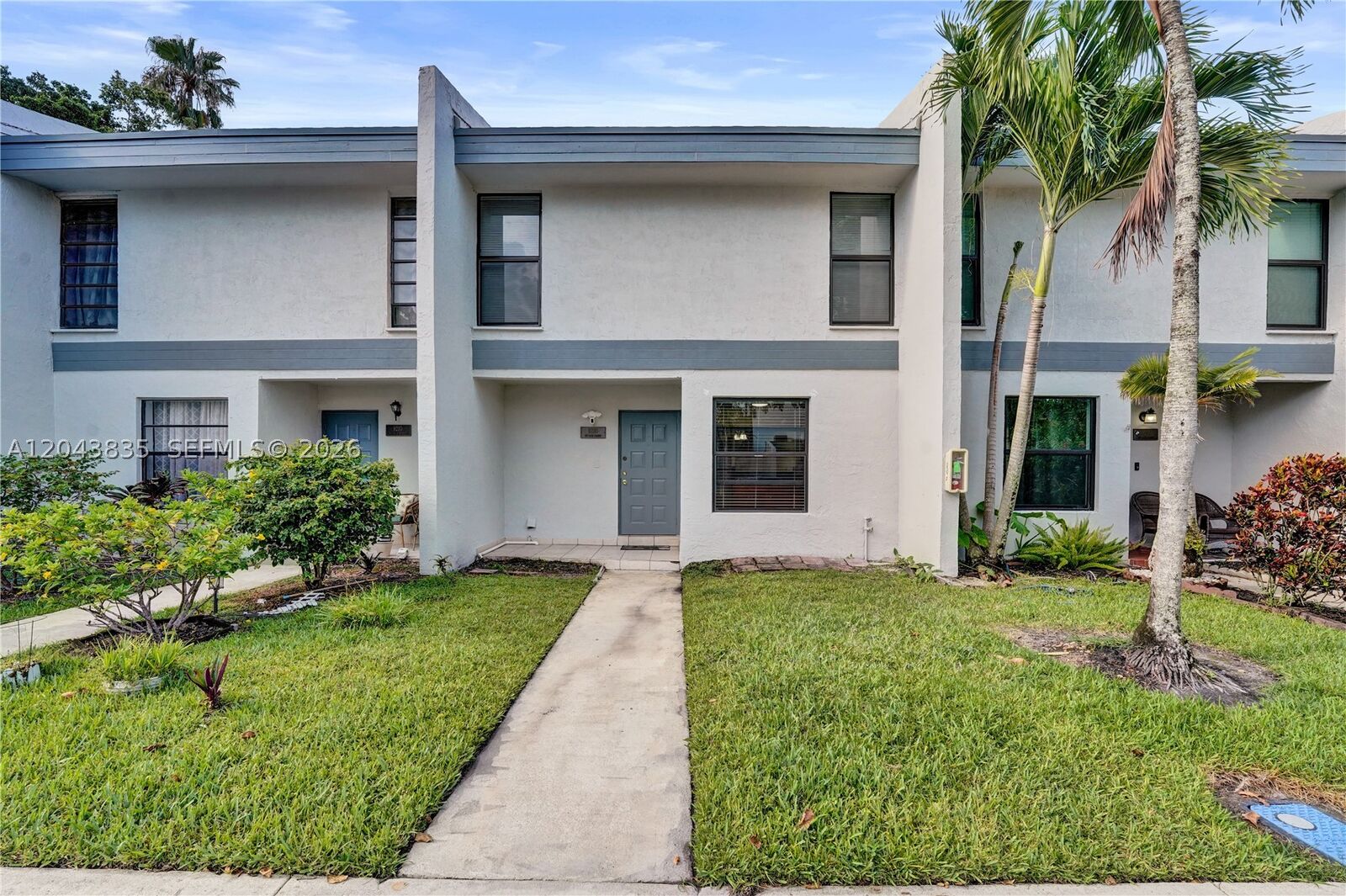 Property Photo: 9220 NW 14th St 272 FL 33024