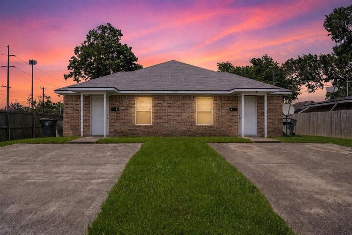 Property Photo:  1105 Sage Drive A  LA 70607 
