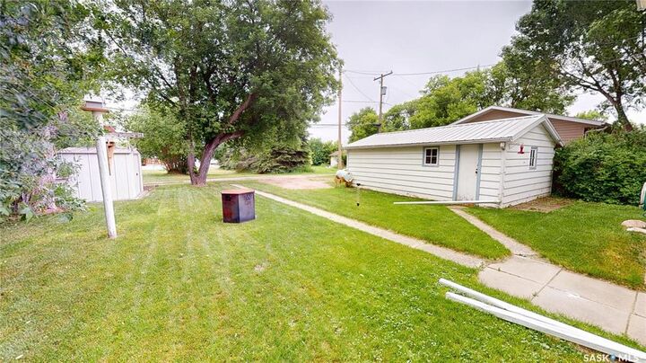 Property Photo:  109 Lonsdale Street  SK S0G 5A0 