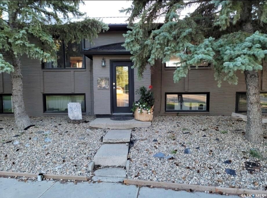 Property Photo: 2440 Abbott Road SK S4N 2K3