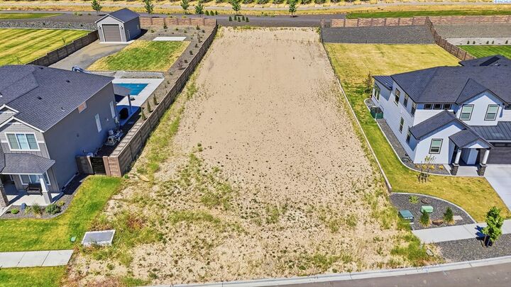 Property Photo:  3862 Highview St  WA 99352 