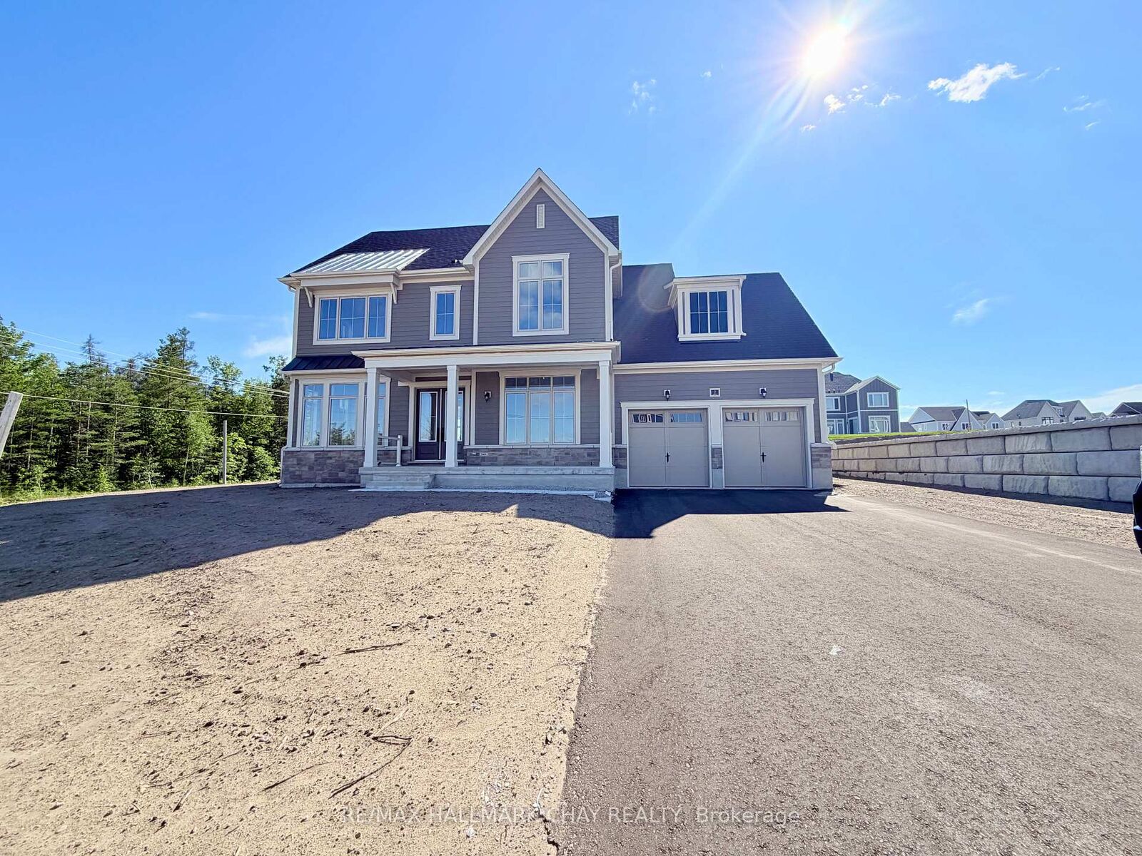 Property Photo:  2 Pinetree Drive  ON L0L 2L0 