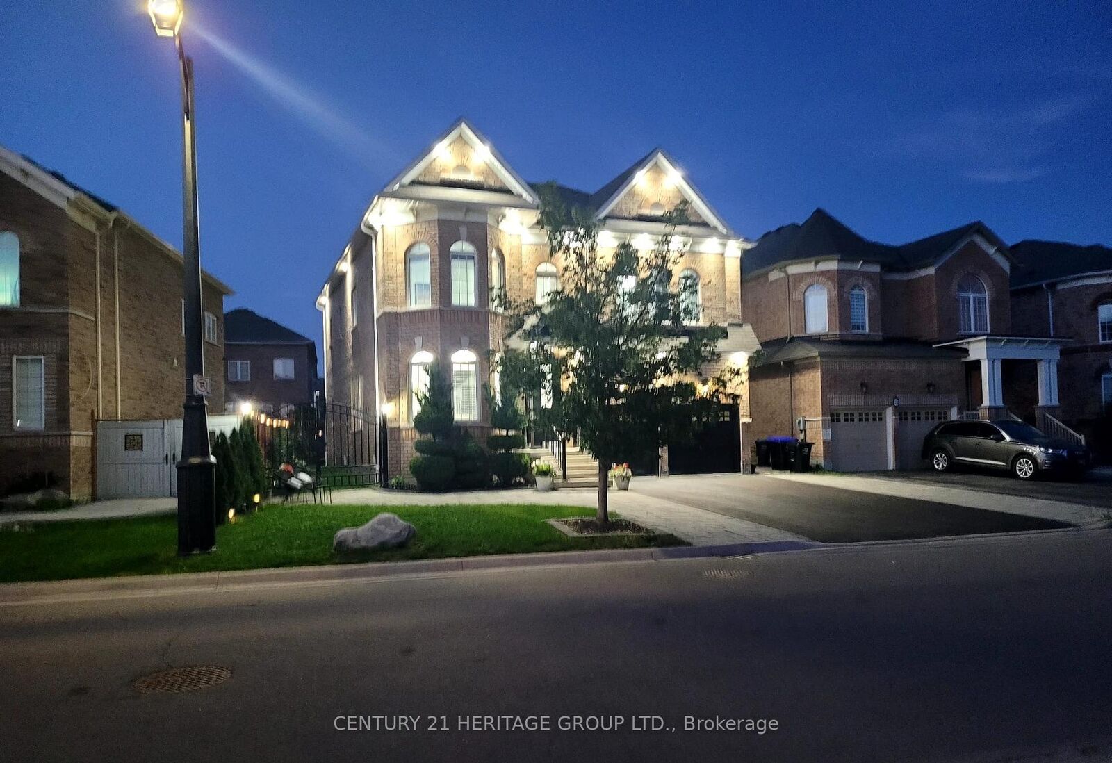 Property Photo: 27 Leith Drive ON L3Z 0G5