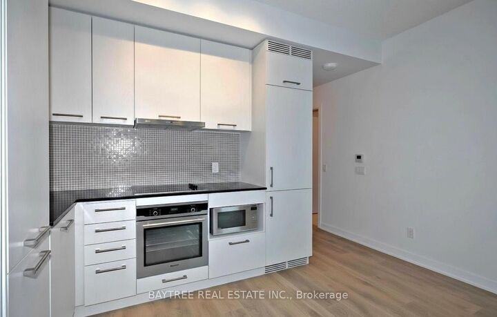 Property Photo: 87 Peter Street 2908 ON M5V 2G4