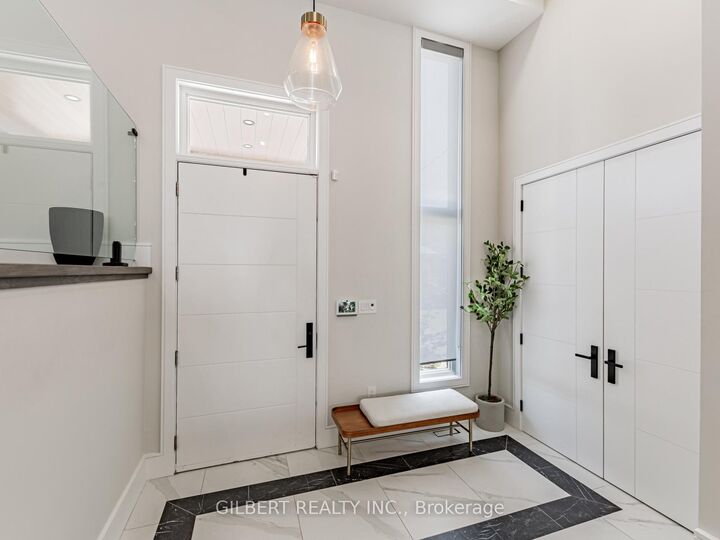 Property Photo: 485 Ridelle Avenue ON M6B 1K6